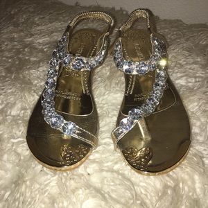 Sparkly sandals with small heel